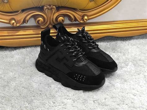 adidasi versace chain reaction dama - Top 5 Ways to Style Adidasi Versace Chain Reaction Dama.